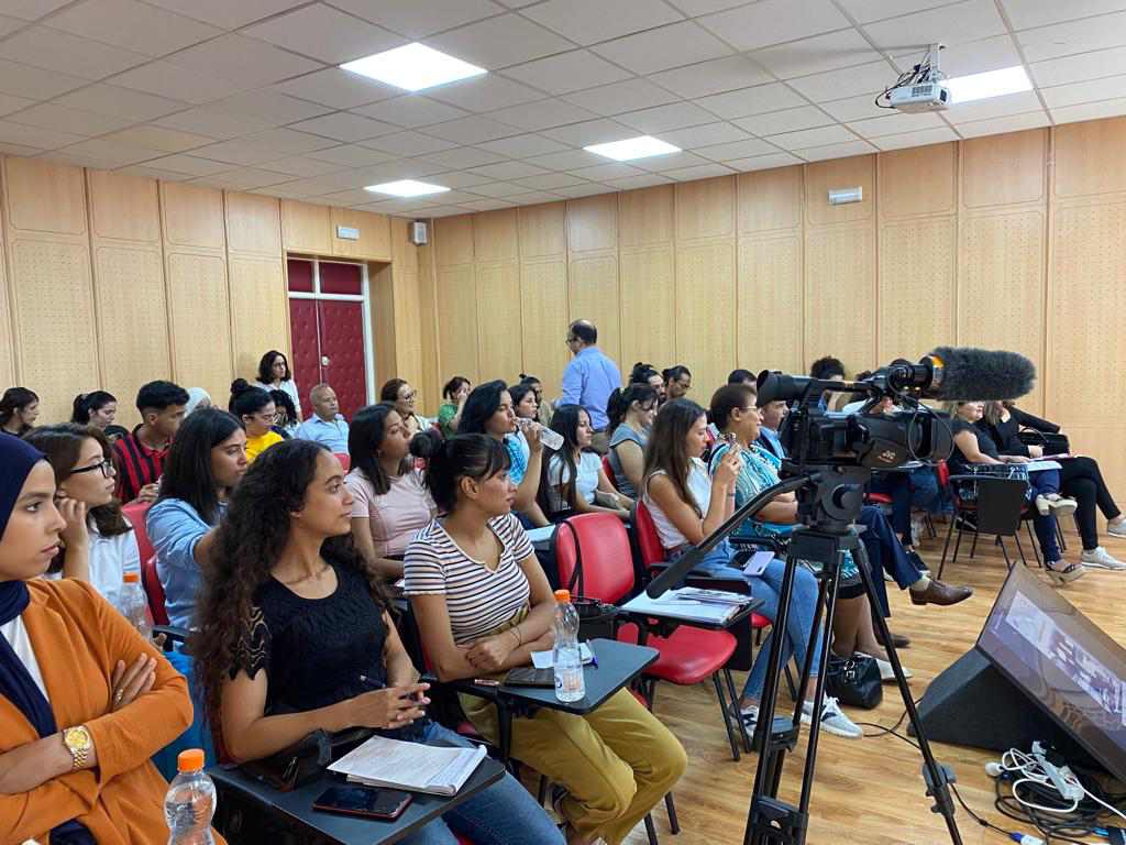 الحاضرين في اليوم الثاني من المنتدى